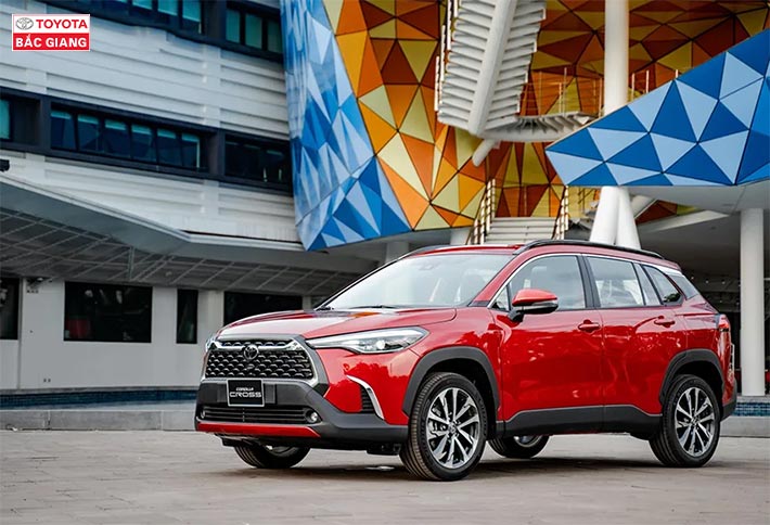 Toyota Corolla Cross 2023: Giá xe & đánh giá thông số kỹ thuật (6/2023)