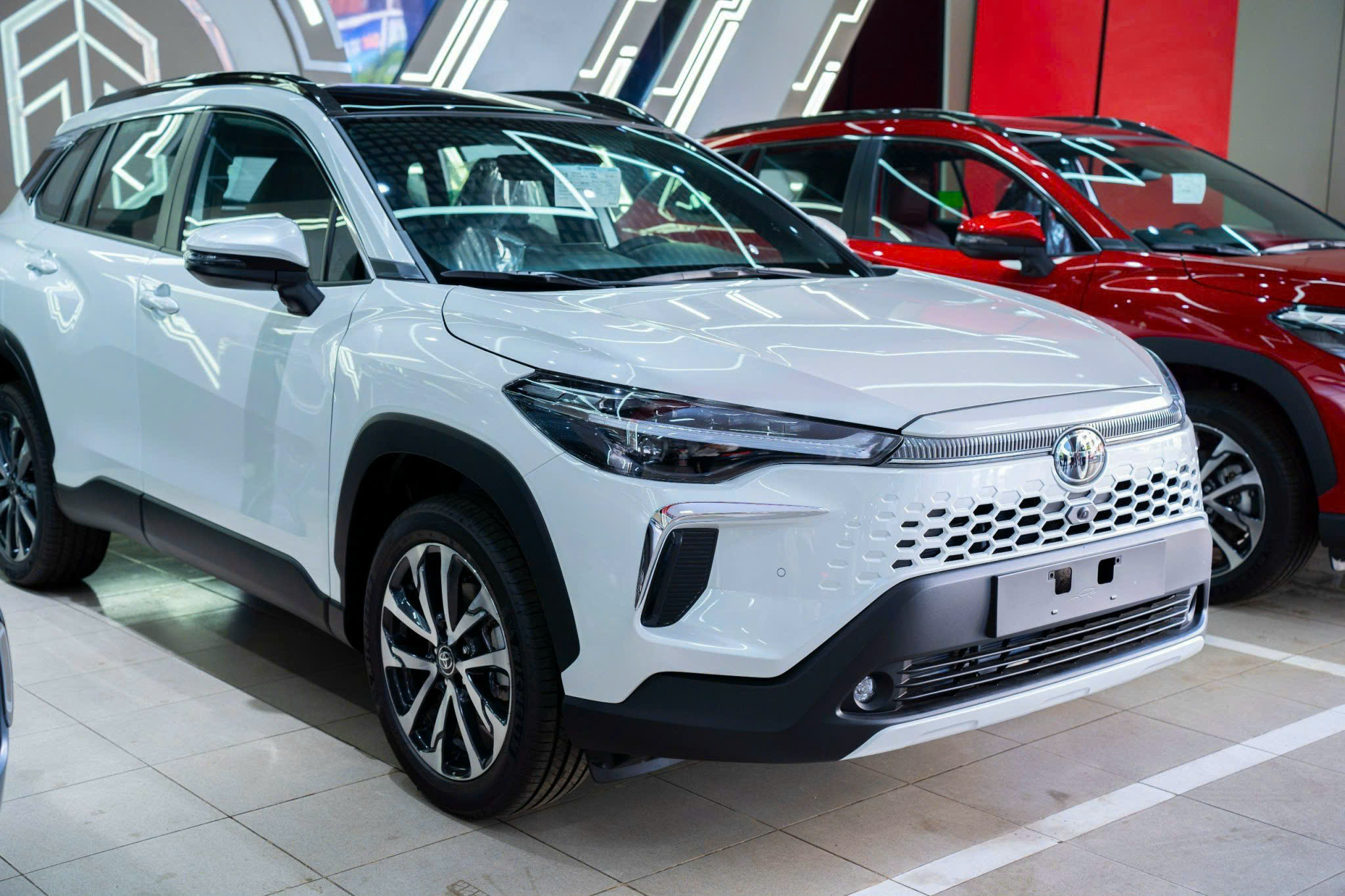 Toyota Cross 2026 - mạnh mẽ khỏe khoắn